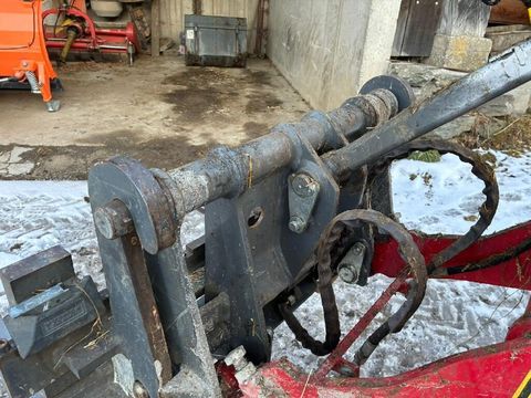 [3511-6765768-4.jpg]