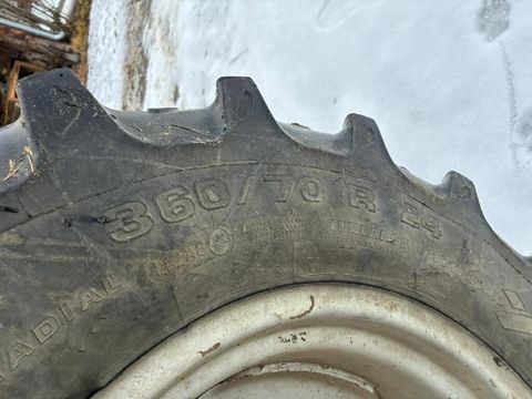 [3511-6765777-6.jpg]