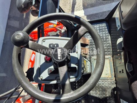 [3559-6299133-3.jpg]