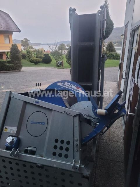 [3559-6299190-3.jpg]