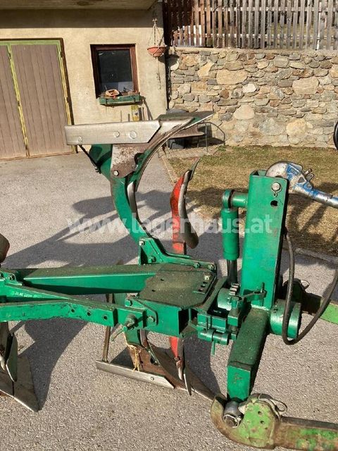 [3559-6299415-8.jpg]