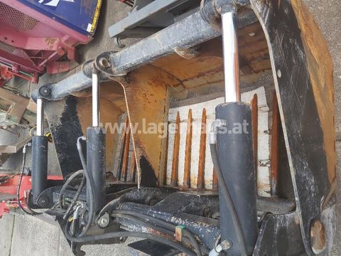 [3559-6299421-2.jpg]