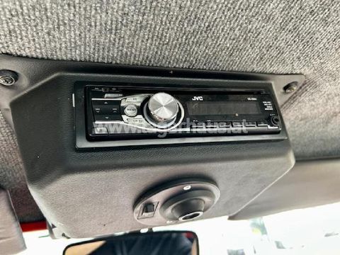 [3559-6299790-9.jpg]