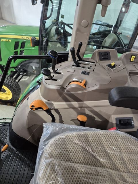 [3559-6389189-7.jpg]