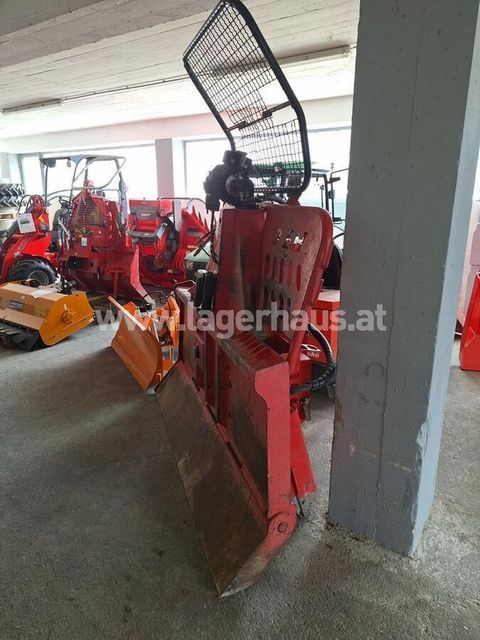 [3559-6418478-2.jpg]