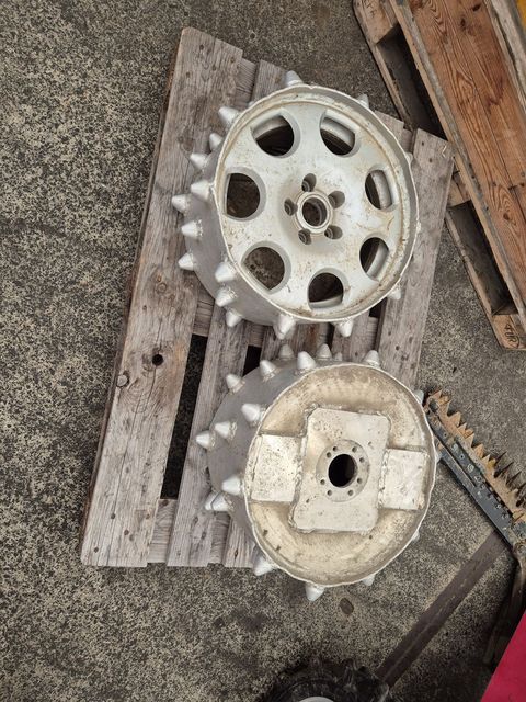 [3559-6509200-5.jpg]