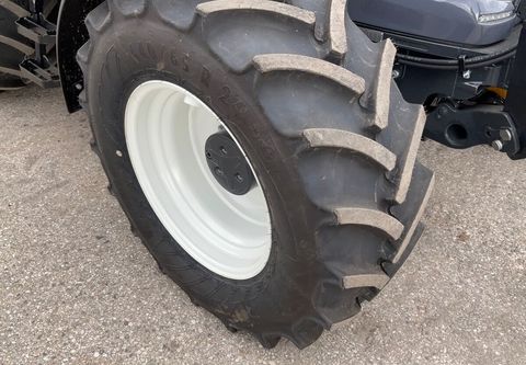 [3571-4170607-26.jpg]