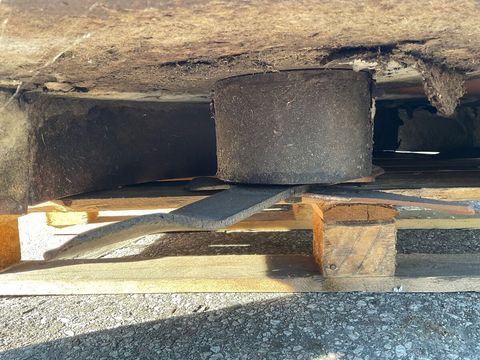 [3571-4826627-7.jpg]