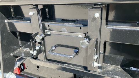 [3571-6142494-9.jpg]