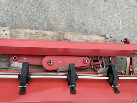 [3571-6391293-8.jpg]