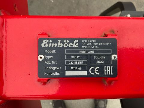 [3571-6391449-12.jpg]