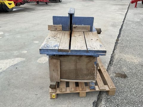 [3571-6403158-7.jpg]