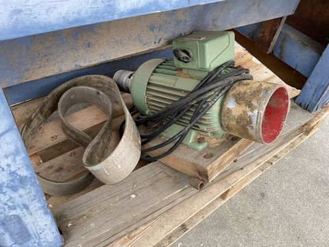 [3571-6403158-9.jpg]