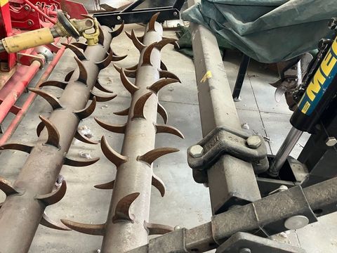 [3571-6478460-10.jpg]