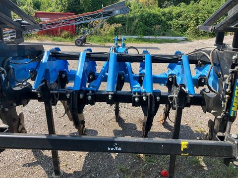 [3571-6478460-9.jpg]