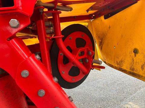 [3571-6478475-10.jpg]