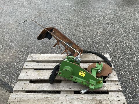 [3571-6495844-9.jpg]