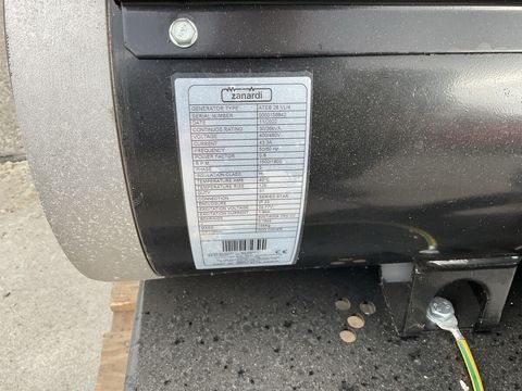 [3571-6746889-12.jpg]