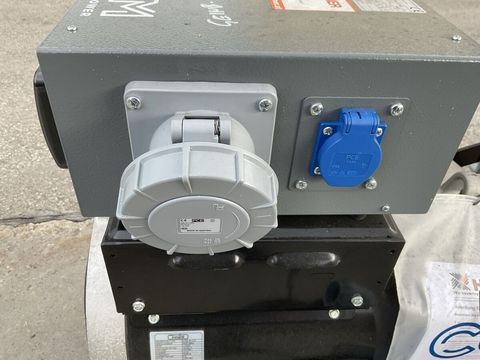 [3571-6746889-9.jpg]