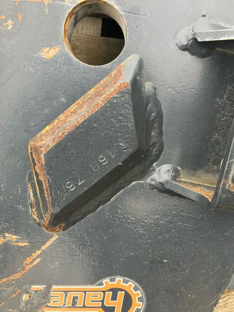 [3571-6749994-5.jpg]