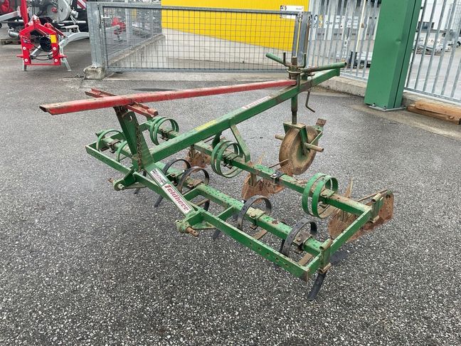 [3571-6822837-0_1.jpg]