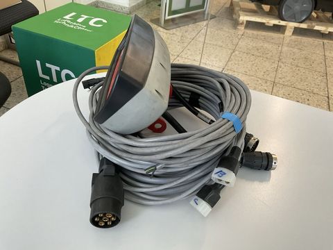 [3571-7122050-7.jpg]