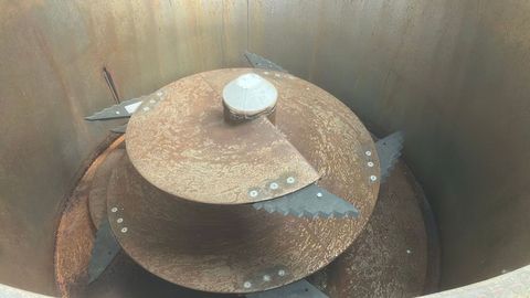 [3571-7209202-3.jpg]