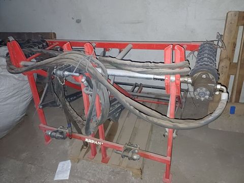 [3592-4871585-7.jpg]