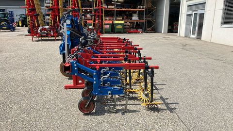 [3592-4875016-7.jpg]