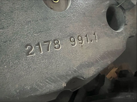 [3592-4944605-7.jpg]