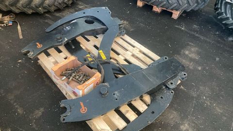 [3592-5159489-8.jpg]