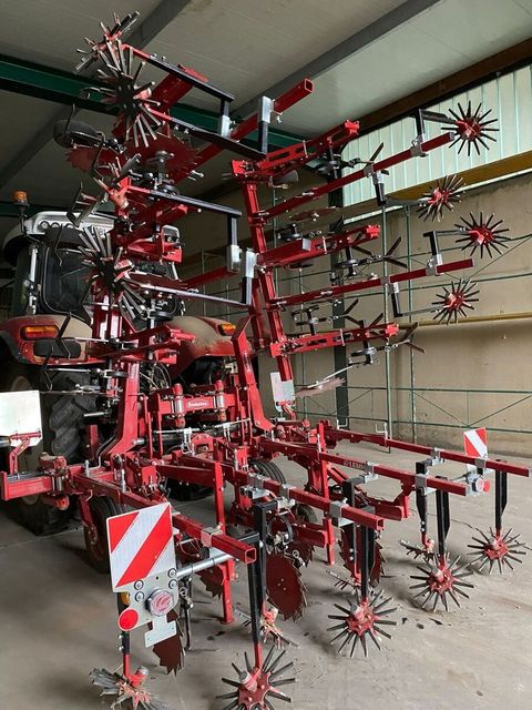 [3592-5724826-1.jpg]