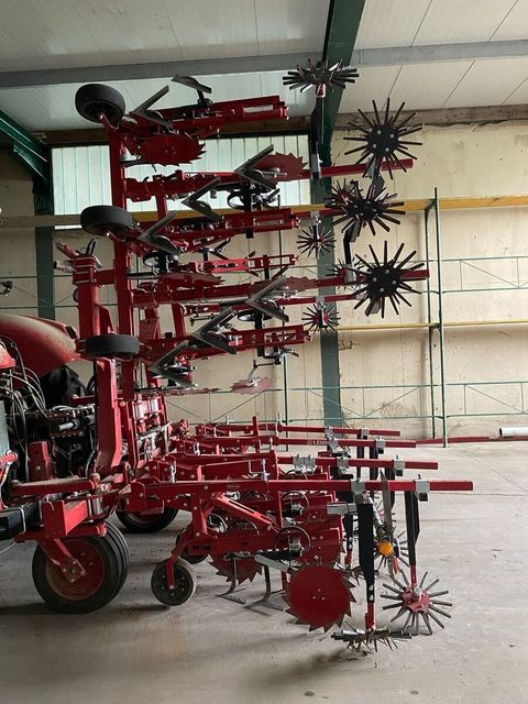 [3592-5724826-3.jpg]