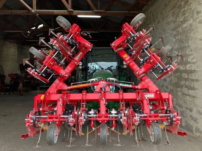 [3592-6484705-0_1.jpg]