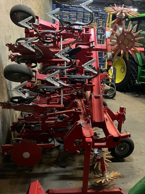 [3592-6484705-4.jpg]