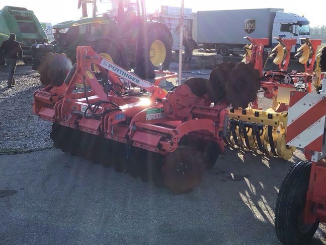 [3592-6757570-0_1.jpg]