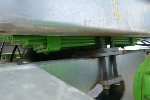 [3600-3291660-13.jpg]