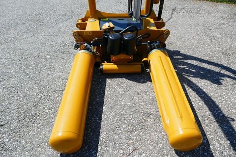 [3600-4397514-2.jpg]