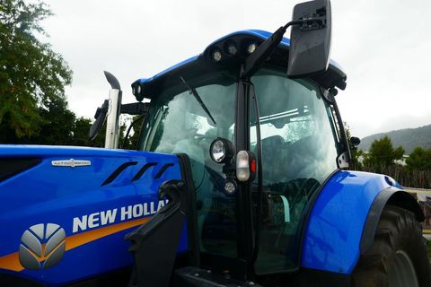[3600-4530383-9.jpg]