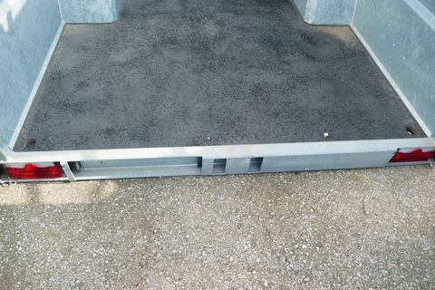 [3600-4587445-7.jpg]