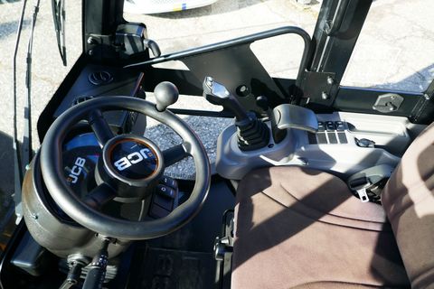 [3600-5159243-5.jpg]