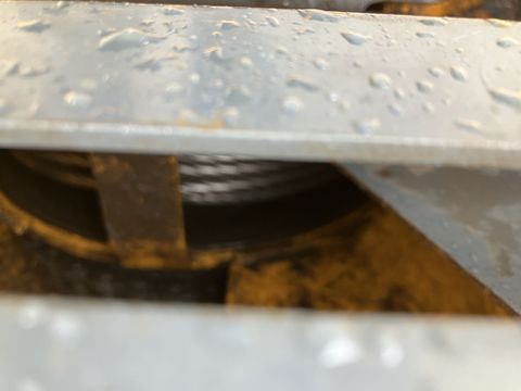 [3600-5388701-5.jpg]