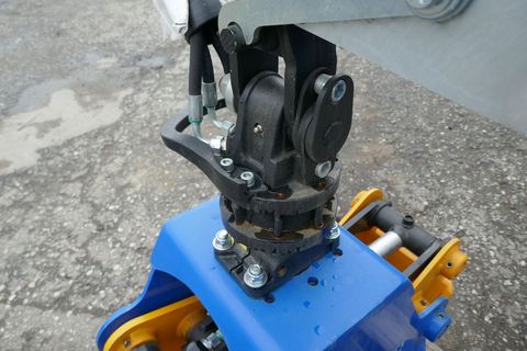 [3600-5606519-5.jpg]