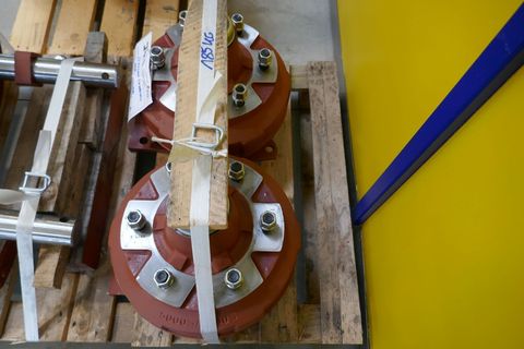 [3600-5689513-1.jpg]