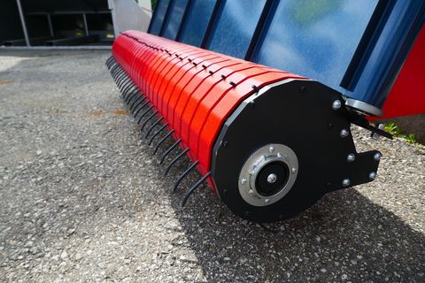 [3600-5702690-3.jpg]
