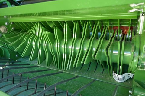 [3600-5860716-5.jpg]