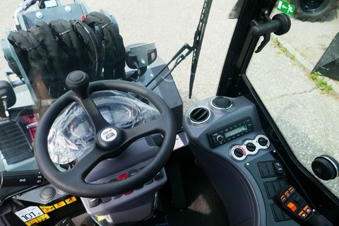 [3600-5885539-11.jpg]