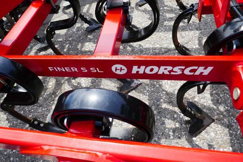 [3600-5965251-13.jpg]