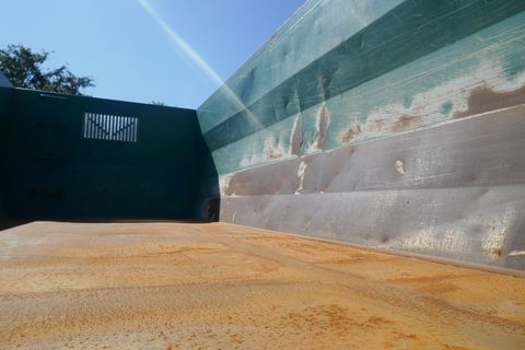 [3600-6187370-7.jpg]