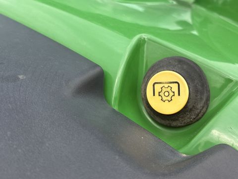 [3600-6227889-12.jpg]